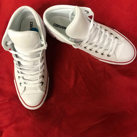 Converse chuck Taylor’s - Picture 2 of 4